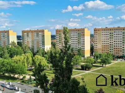 Jak bloki na odludziu zmieniły się w atrakcyjne miejsce do życia? Wielka płyta kiedyś i dziś