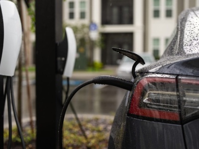 Nowy problem kierowców elektryków. Ten element kradną coraz częściej