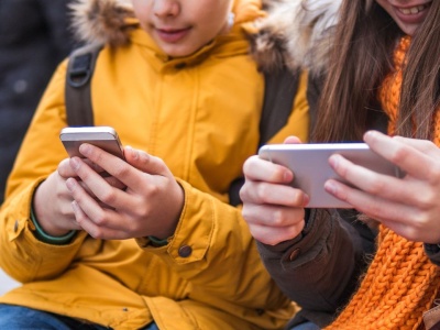 UE chce ograniczyć social media dla młodych. Ursula von der Leyen zapowiada zmiany