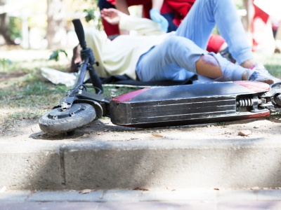 Hulajnogi to już prawdziwa plaga. „Wszyscy po wypadkach mówią to samo”