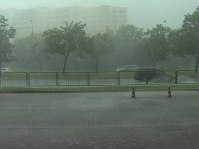 Alerty przed burzami. Zagrzmi w kilku województwach, IMGW ostrzega