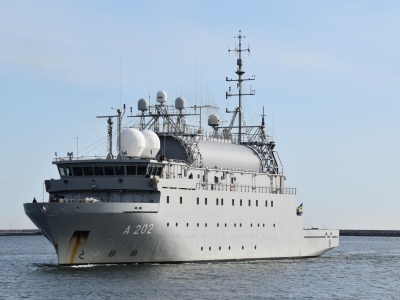 Szwedzki okręt wywiadu radioelektronicznego Artemis w Polsce