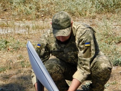 Poranna awaria Starlinków. System zapewnia Ukraińcom komunikację na polu walki