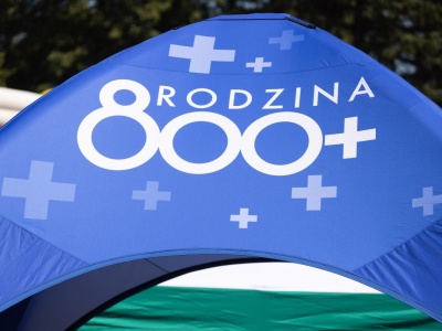 Zawiesić wypłaty 800 plus? Członek RPP z zaskakującym pomysłem. 