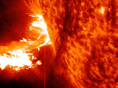 Rozbłyski słoneczne są znacznie gorętsze, niż sądziliśmy. Przełomowe badanie zmienia nasze rozumienie Słońca