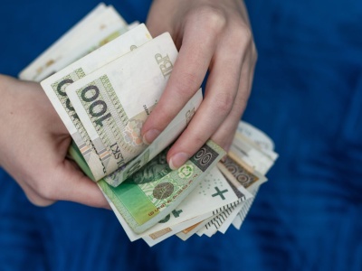 Koniec anonimowości gotówki? Nowe technologie pozwalają śledzić każdy banknot 