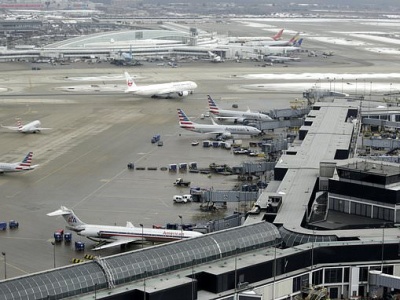 Problemy z naziemnym radarem powodem wstrzymania lotów na O’Hare