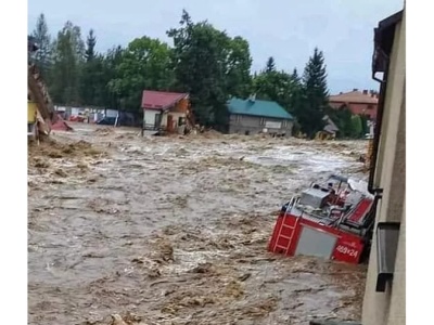 Rok po powodzi w Stroniu Śląskim. Czy tej tragedii można było uniknąć?