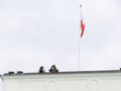 Dron nad Belwederem. SOP zneutralizowała maszynę