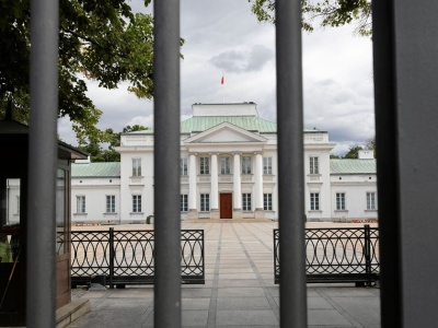 Dron nad budynkami rządowymi i Belwederem. Tusk: Zatrzymano dwóch obywateli Białorusi