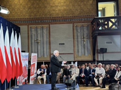 „Obywatel Tusk” i „rozpad państwa w kilka dni”. Jarosław Kaczyński w Krakowie (ZDJĘCIA)