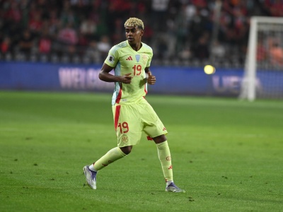 Sprzeczka o zdrowie Yamala. Dostał zastrzyki w kręgosłup?