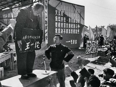 Chińska policja, maoistowska „kontrola społeczna” wykracza poza Chiny. Tyrania jako towar eksportowy