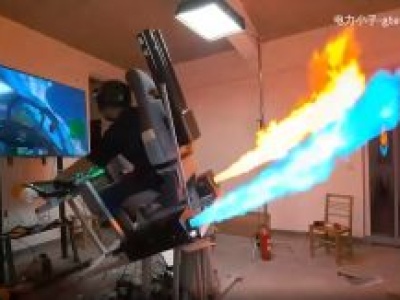 Ma płonące dopalacze. Ten symulator powstał w domu