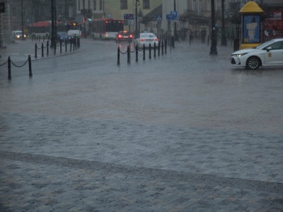 Pogoda dla Lubelszczyzny na wtorek, 16 września. Deszcz i możliwe burze, a w nocy ochłodzenie