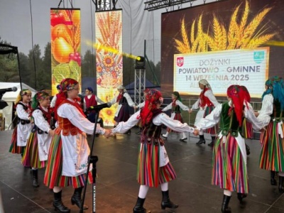 Plony, tradycja i wspólne świętowanie – Dożynki w Aleksandrowie 2025