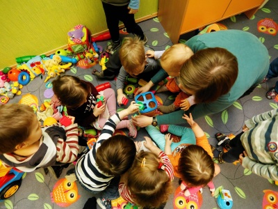 1500 lub 1900 zł na dziecko. Rodzice zapominają, że przysługuje im dodatkowe świadczenie