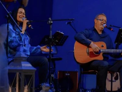 MOK zaprasza na Koncert Poezji Śpiewanej w wykonaniu Ani i Tomka Trust