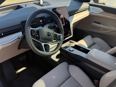 Z tym SUV-em Volvo trzeba się nauczyć żyć. Dlatego go tak przecenili?