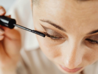 Wiralowy tusz do rzęs za 13,99 zł. Genialna promocja w Hebe. Podobne w Rossmannie i Super-Pharm