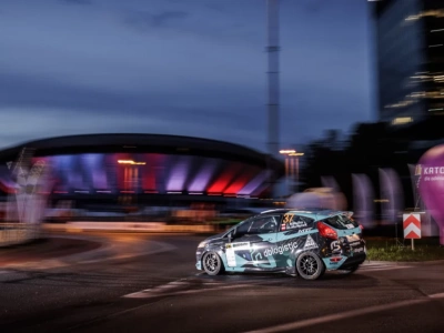 Kierowcy będą ścigać się na ulicach Katowic. Utrudnienia podczas Rajdu Śląska