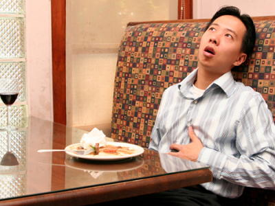 6 kroków w leczeniu zatrucia pokarmowego w celu poprawy komfortu, czasu powrotu do zdrowia i ograniczenia wymiotów