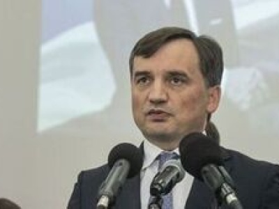 Sąd zgodził się na przymusowe doprowadzenie Ziobry na komisję