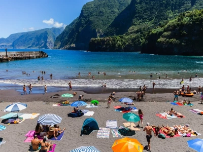 Turyści z Polski pokochali „perłę Atlantyku”. Tutaj nie wystarczyło im plażowanie