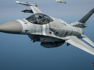 Nowe informacje. Media: To rakieta z polskiego F-16 spadła na dom, a nie styropianowy dron