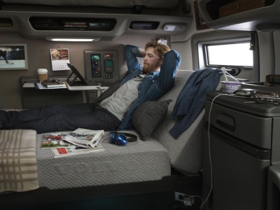 Dobowa pauza dzielona na 2 x 5 godzin i wstrzymywanie czasu pracy – pomysły z USA