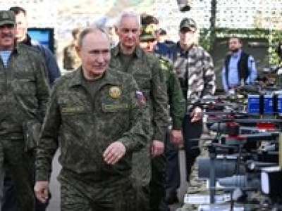 Putin przyjechał na Zapad. Łukaszenka o głowicach jądrowych