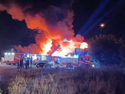 Potężny pożar na Śląsku. Jest apel do mieszkańców