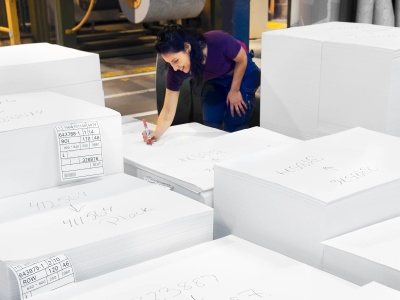 Arctic Paper pod wpływem niekorzystnego otoczenia