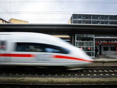 Pociągi przyszłości już tu są, ale głównie w Japonii i Chinach