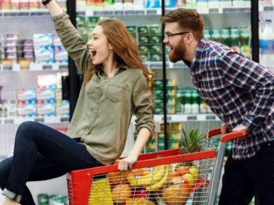 Najtańsze zakupy? Ani Lidl, ani Biedronka. Lider zmiótł konkurencję