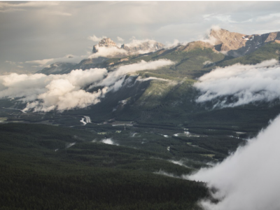 Wieje W Tatrach, Kiedy wiatr zmienia piękno natury w wyzwanie