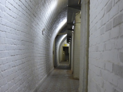 Wiceszef MSWiA: schrony to odpowiedzialność samorządów