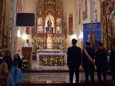 Matka Boża, która ratuje życie i chroni przed kataklizmami. Parafia w Łukowej ma już sto lat!