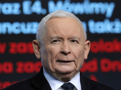 Sam się na to nie odważył, ale Tuska namawia. Kaczyński odgrzewa pomysł dot. ambasady Rosji