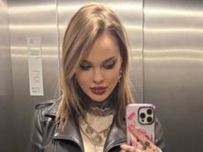 Monika Miller odsłoniła tatuaże. Dumnie je prezentowała