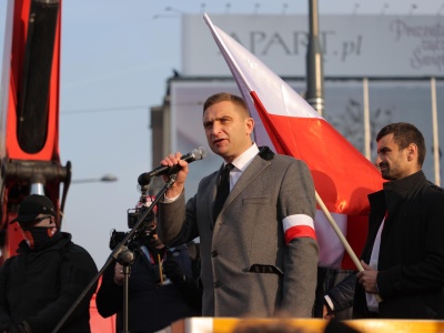 Robert Bąkiewicz z kolejnym zarzutem! Grozi mu 4,5 roku więzienia!