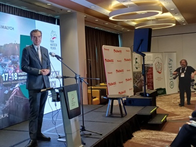 Rząd zainwestuje w mniejsze i średnie miasta. Samorządy dostaną zastrzyk pieniędzy