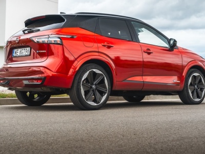 Elektryczny Nissan Qashqai z silnikiem spalinowym w teście długodystansowym