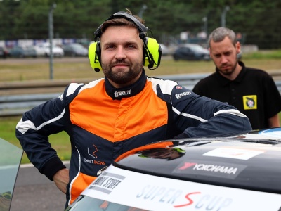 Finałowy wyścig na Torze Poznań. Czy świdniczanin wywalczy Mistrzostwo Polski Endurance?