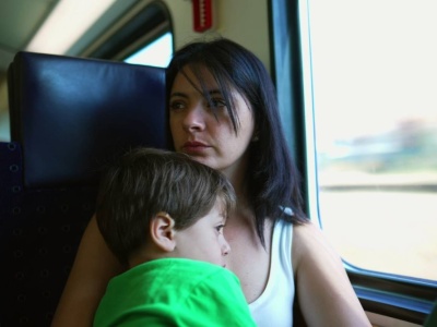 Brak kultury to nie bezstresowe wychowanie. Sytuacja z pociągu to smutne rodzicielskie realia