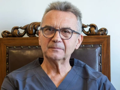 Prof. Mamcarz: Nikt się nie dziwi, że ludzie siwieją. A nie chcą uwierzyć, że spada im odporność