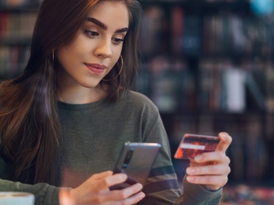 Wielki wysiłek za marną płacę. Jak wartość naszej pracy oderwała się od realiów