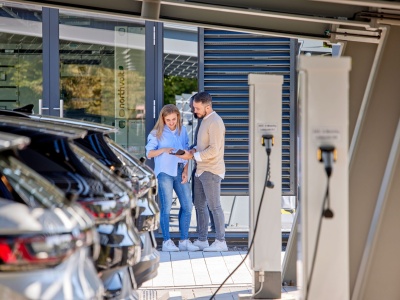 CHARX control modular: Sterownik ładowania pojazdów elektrycznych, który spełnia rosnące wymagania rynku