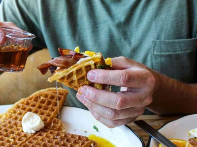 Odkładał śniadania na później. Był to sygnał choroby