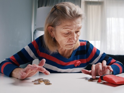 Trzy razy mniejsza waloryzacja emerytur. Dramat seniorów
